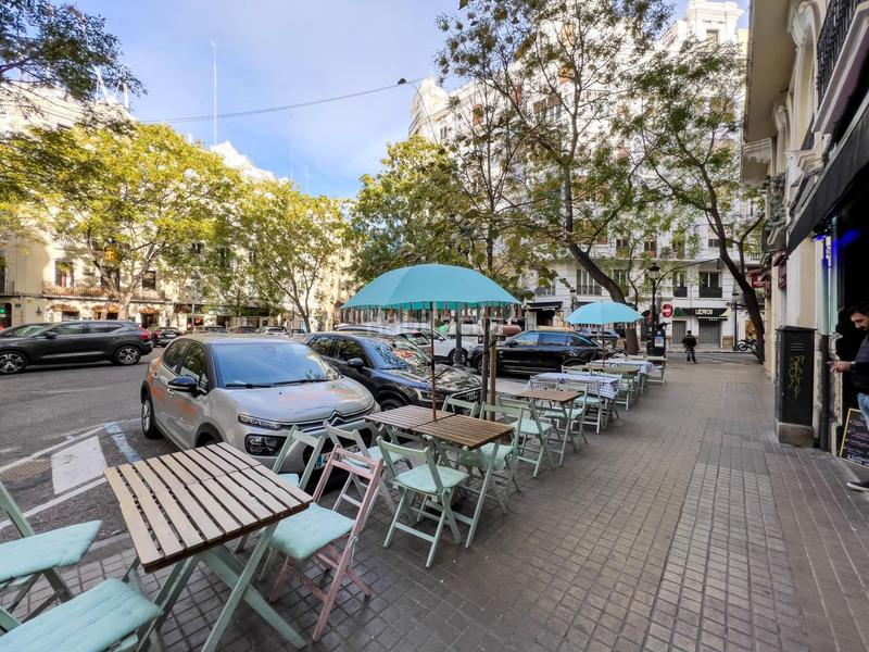 Foto 7cea303b-2f3b-46b4-a1b8-ba897a4fc0c3. Traspaso local comercial en Gran Via Valencia