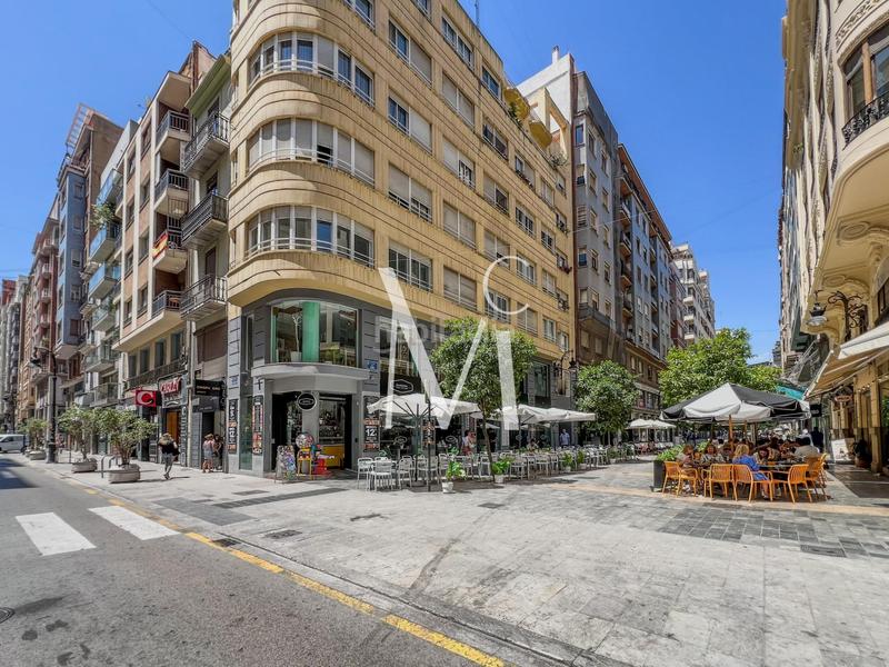 Foto 60fdf74e-3059-450c-a81a-cd14b9835bcc. Pas-de-porte local commercial dans Sant Francesc Valencia