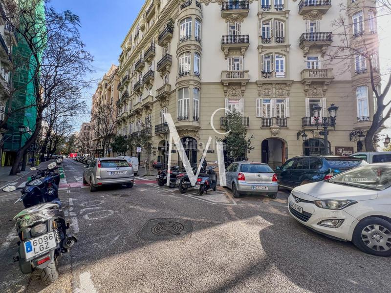 Foto 1288bd5f-d490-41c5-85a8-a80faa7111bf. Traspaso local comercial en Gran Via Valencia