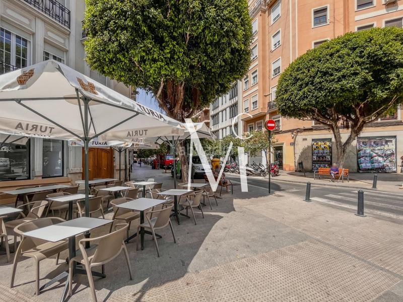 Foto fc52b187-a228-43d6-8cdf-ca5a37df9b91. Umzug geschäftsraum in Russafa Valencia