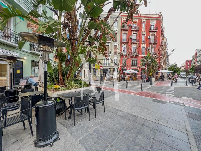 Foto 1ea8695e-c1f1-468a-8730-47a6ddb491a2. Transfer business premise in Russafa Valencia