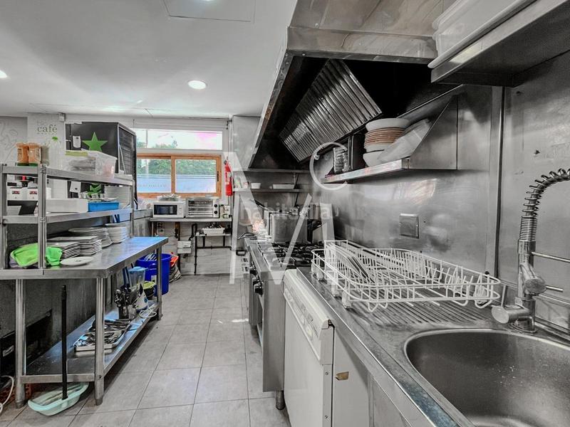 Foto ba15b953-f615-42a2-86f5-db067cf0bdb4. Transfer business premise in Russafa Valencia