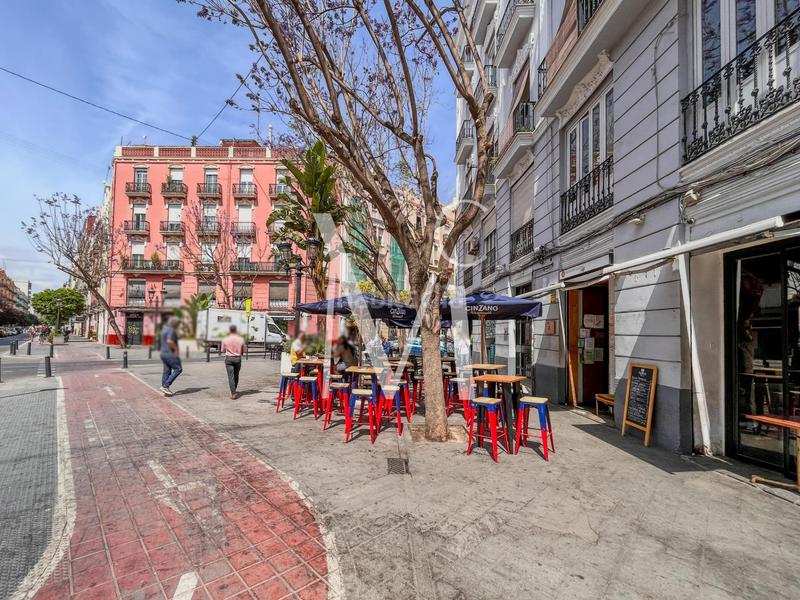 Foto fb936706-9cb1-439f-a998-1bfd460ea546. Traspaso local comercial en Russafa Valencia