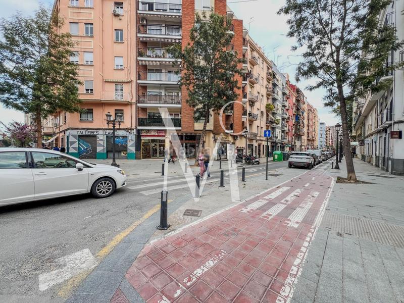 Foto c9051ffc-d6e6-4bb5-912f-8c8278a162cd. Trapasso locale commerciale in Russafa Valencia