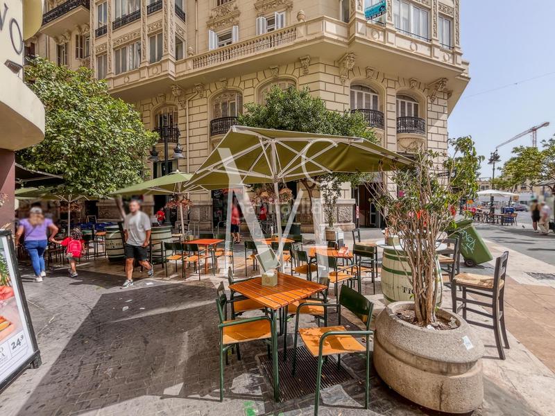 Foto 0c55e3bd-5fe9-43a6-ad2e-40f789482417. Pas-de-porte local commercial dans Sant Francesc Valencia