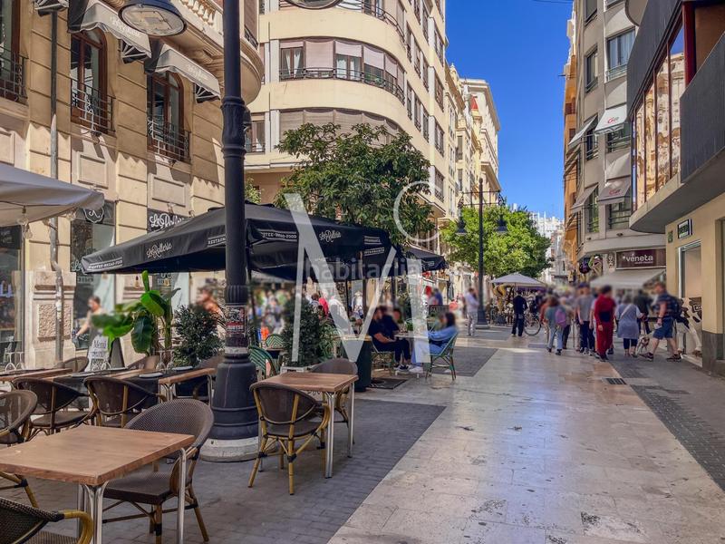 Foto 9871c2dd-f5e4-4e66-8d76-78f4f2811a7f. Pas-de-porte local commercial dans Sant Francesc Valencia