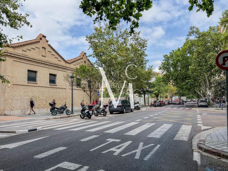 Foto 46ad9ae9-3b2c-43e4-8cc3-4b7967c91082. Umzug geschäftsraum in Exposició Valencia