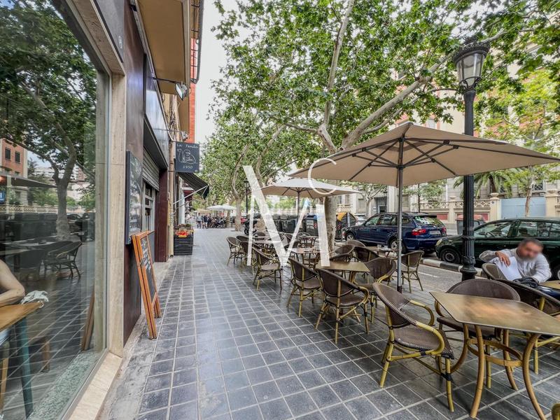 Foto d658975e-b2c4-4b38-99d7-8c2d159d2ae2. Trapasso locale commerciale in Exposició Valencia