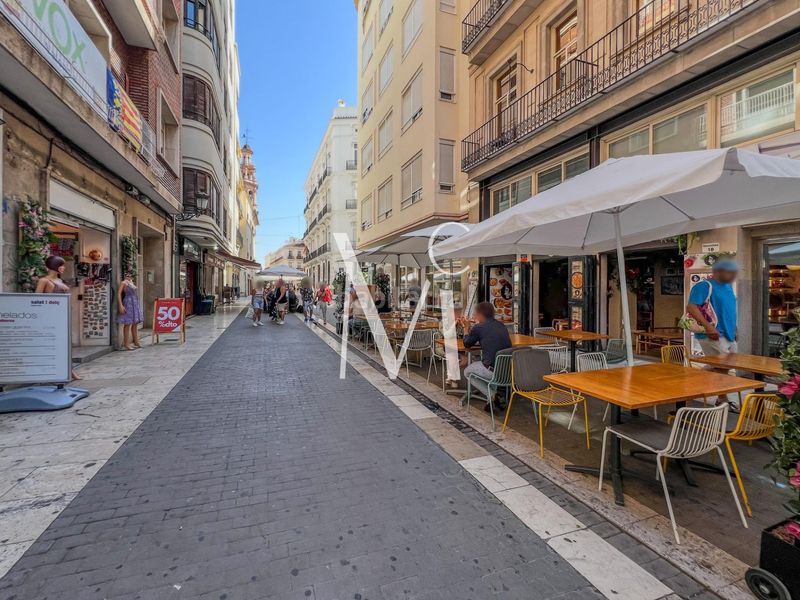 Foto eb9ad185-609a-47c5-98dc-9758a8e3ca92. Traspàs local comercial a La Seu Valencia