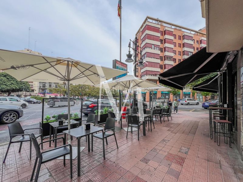 Foto 8977196c-69b7-4a1a-9edc-db7bba4c8e8d. Traspàs local comercial a La Roqueta Valencia