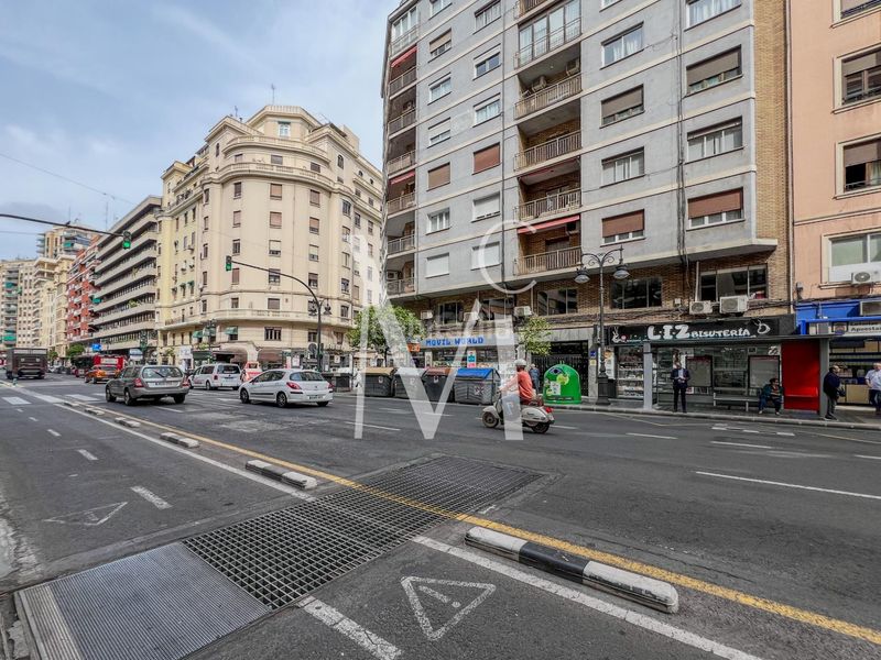 Foto f032c7d2-1794-45b4-846d-714cb43b89ed. Traspàs local comercial a La Roqueta Valencia