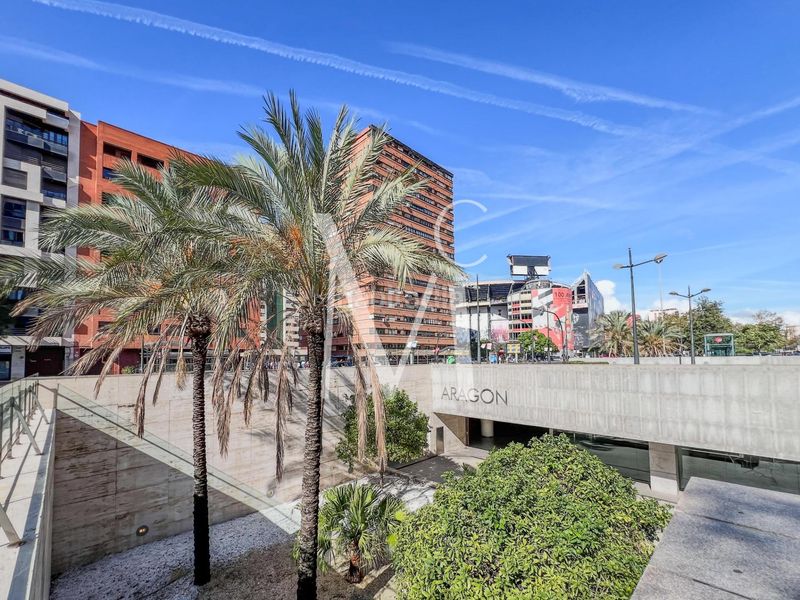 Foto 6c55fe4f-c984-41cc-8ba7-b5e151e49fdf. Traspàs local comercial a Mestalla Valencia