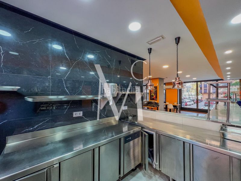 Foto a25d1f20-2a8c-498f-b5d1-db37442c5d86. Traspàs local comercial a Mestalla Valencia