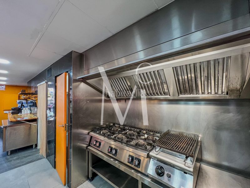 Foto c72e4b92-f21b-41bf-beab-bba709e9331e. Traspàs local comercial a Mestalla Valencia