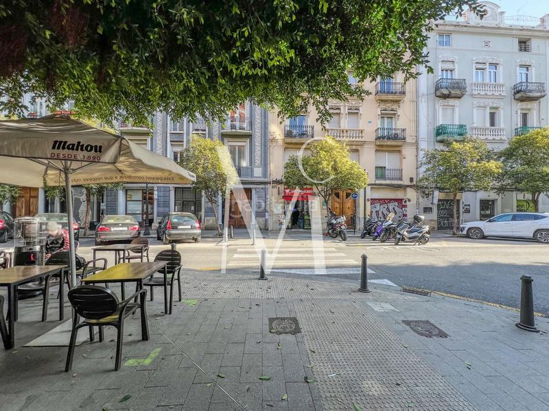 Foto ae79c01f-acfb-464f-afa0-597f7ed09b91. Miete geschäftsraum in Russafa Valencia