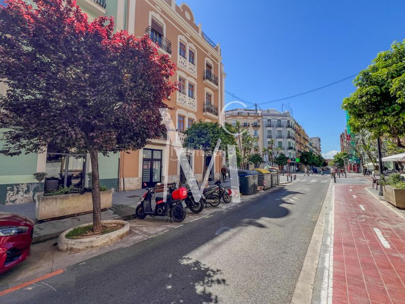 Foto a00add1d-8dde-4a49-80e8-7fbd592df685. Miete geschäftsraum in Russafa Valencia