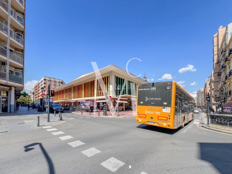 Foto 8b158e9c-cb53-4624-b211-cf82a3bf1ca4. Miete geschäftsraum in Russafa Valencia