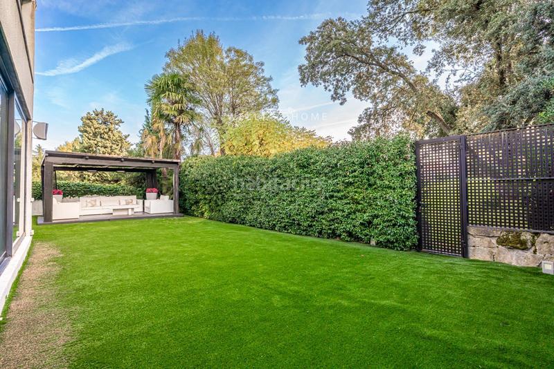 Foto bf906a50-6e29-489c-9f3b-c99aa9666217. Chalet en alcobendas en urbanización La Moraleja La Moraleja