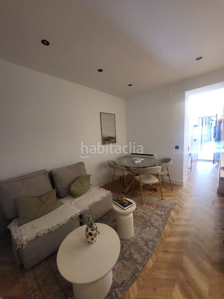 Foto 02d0a8b2-fdd4-416f-9b79-677dd0d38191. Dúplex a calle de la sombrerería 9 a Embajadores-Lavapiés Madrid