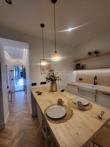 Foto 4d29b03a-5322-47d6-9a07-b3ec975cddb7. Dúplex a calle de la sombrerería 9 a Embajadores-Lavapiés Madrid
