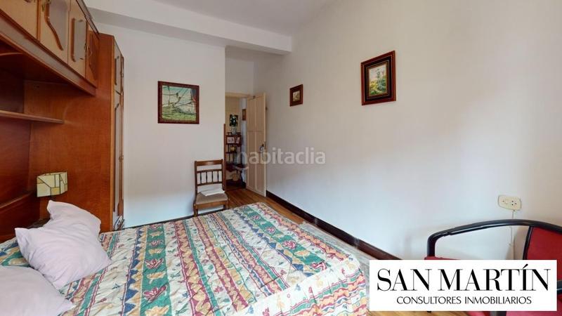 Foto 0e93ebfe-5f7c-4ad1-8263-3e758bf1aa35. Edificio en calle la aldea 5 en Comillas