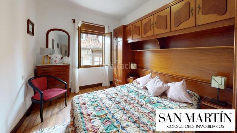 Foto 98cf1c9a-85fc-4a33-b931-a6914b8f01a6. Edificio en calle la aldea 5 en Comillas