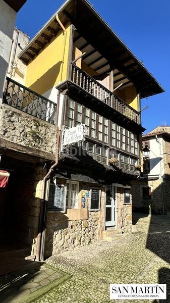 Foto e86ed3c4-745d-49ba-9b62-071e468a2214. Edificio en calle la aldea 5 en Comillas