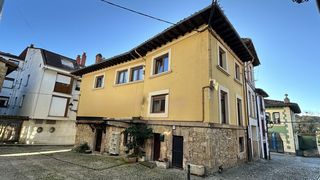 Gebäude in Calle la aldea 5. Exclusivo edificio con restaurante y alojamiento turístico en co