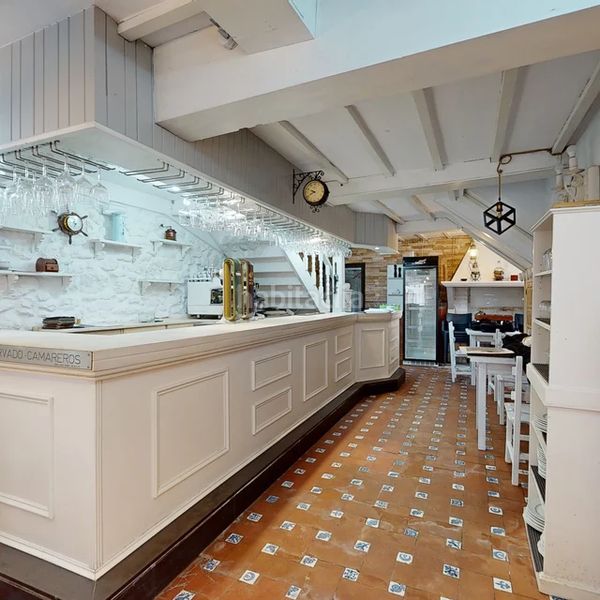 Foto 5f251d86-3462-48dc-aa52-7e55e5b1cb18. Edifici a calle la aldea 5 a Comillas