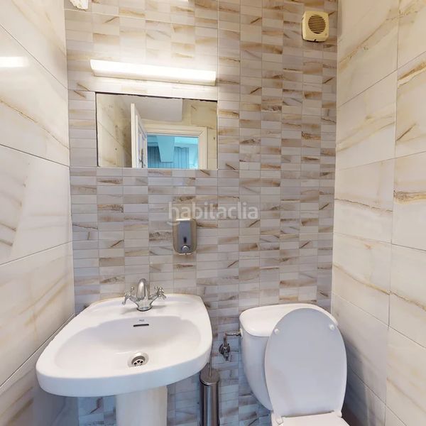 Foto 0b8acdb3-a408-4a30-bce1-3b65a4d46a13. Casa a calle la aldea 5 a Comillas