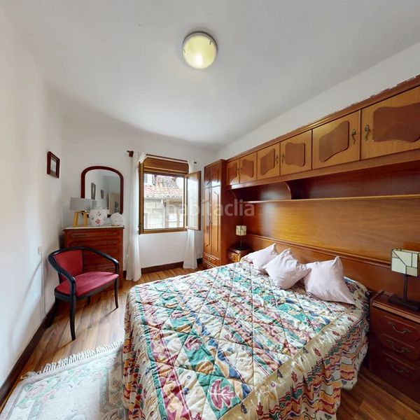 Foto fd4cfe4b-04d3-4677-8282-500e4b7361a7. Casa a calle la aldea 5 a Comillas