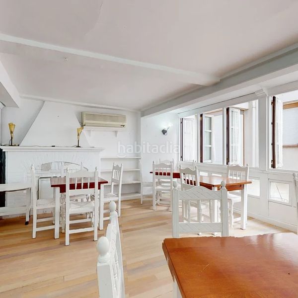 Foto 10a74b04-e53c-42ad-9eca-5d9d8804895e. Local comercial a calle la aldea 5 a Comillas