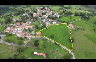 Fondo rustico in Valdáliga. Parcela en labarces con proyecto aprobado para vivienda unifamil