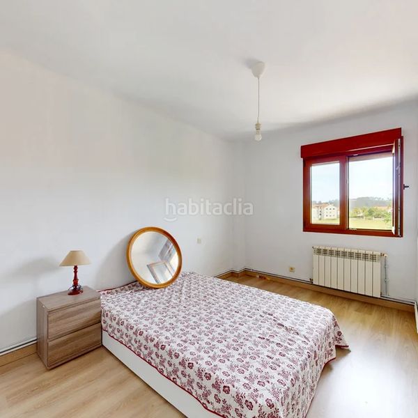 Foto a86f562a-bcde-468c-a15e-6a1e3ae65c9a. Pis amb calefacció aparcament a Ribadedeva
