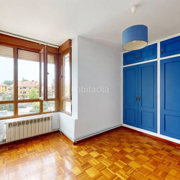 Foto c7fef2d0-0d16-4ead-9ede-71465a102705. Pis amb calefacció aparcament a Ribadedeva