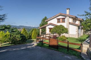 Chalet  Barrio de santa ana 3. Exclusivo chalet independiente en el tejo, uno de los enclaves m