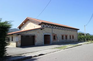 Casa  El cotero 65. Casa independiente de piedra con gran finca y vistas a la montañ