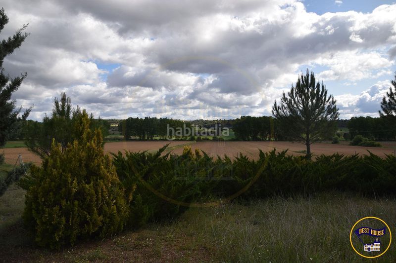 Foto 0353f107-b4a5-4738-a2d1-08cb1a011332. Masia amb aparcament a Cañada del Hoyo