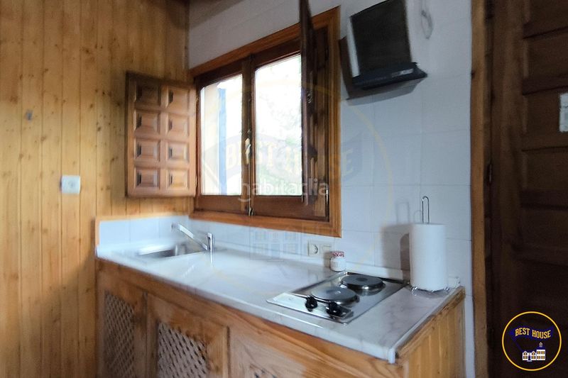 Foto 4ae98ea7-f8b1-4716-b699-a24de331192c. Masia amb aparcament a Cañada del Hoyo