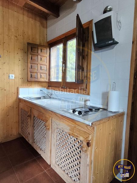 Foto 52b6e093-66bd-4a7a-af1e-ce922de0897c. Masia amb aparcament a Cañada del Hoyo