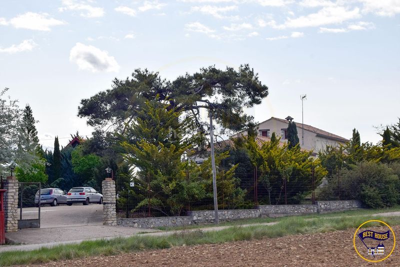 Foto b8451db7-7f6a-4cb5-8d80-f38c8f61de84. Masia amb aparcament a Cañada del Hoyo