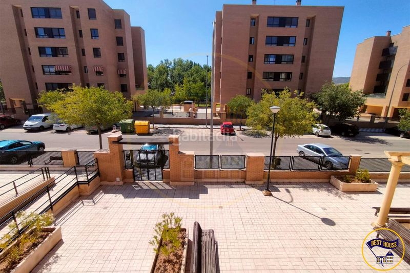 Foto 360cfbd7-2e8c-4a5d-bf04-ebcde316ac10. Flat with heating parking pool in Alameda Cuenca