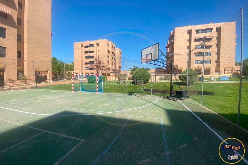 Foto 826a9d65-fe5a-4771-8afd-85cb9ae0673f. Flat with heating parking pool in Alameda Cuenca