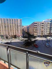 Pis a Centro. Piso en venta en pleno centro con terraza para reformar