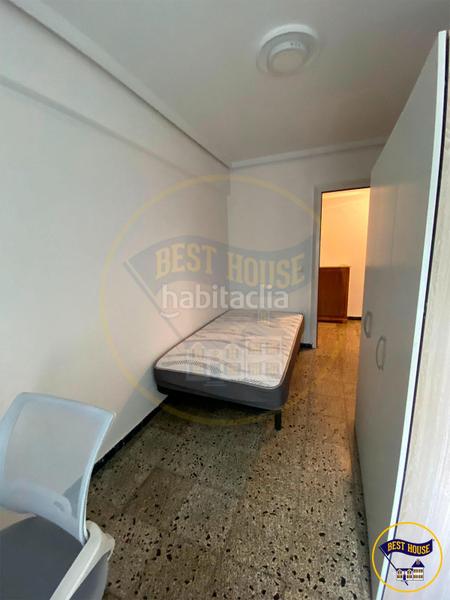 Foto 900fc7ee-8524-4f82-8884-35aee9ed8296. Alquiler piso  en el alquiler de 4 habitaciones para estudiantes en Cuenca