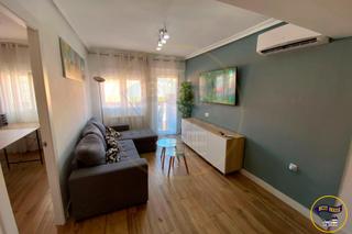 Miete Etagenwohnung in Centro. Piso en alquiler en pleno centro reformado con una amplia terraz