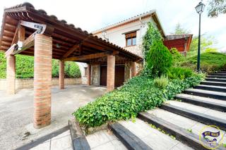 Chalet  Calle horno. Casa en venta en villalba de la sierra
