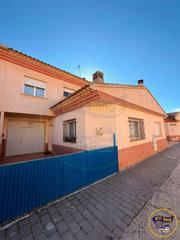 Maison jumele  Guadalajara. Casa adosada en venta en iniesta
