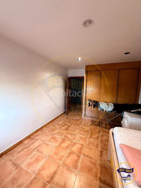 Foto a8963a47-8e97-4e55-b2db-6c825fc6f70b. Casa adossada amb aparcament a Villar de Olalla