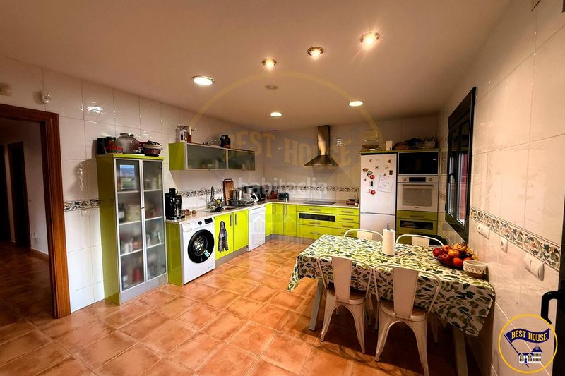 Foto dc99d3b1-efcd-4b3c-92a5-861195931136. Casa adossada amb aparcament a Villar de Olalla
